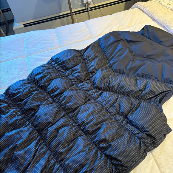 Nike Sportswear Windpuffer is a high-performance, stylish outerwear!! - Picture 10 of 11